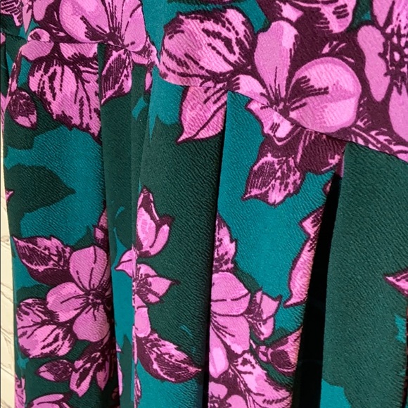LuLaRoe Floral Pocketed Dress - Picture 6 of 9